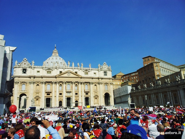 Roma-Piazza-San-Pietro