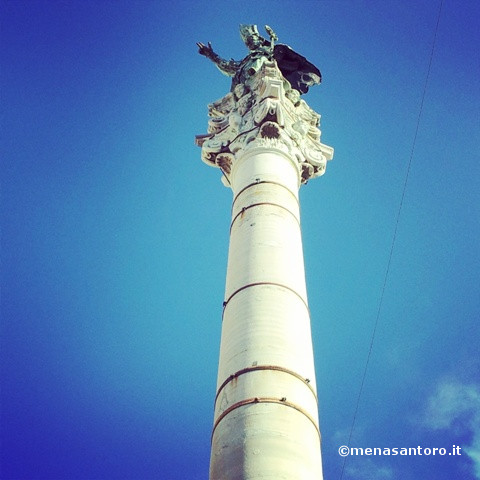 Statua-Sant-Oronzo-Lecce-Puglia