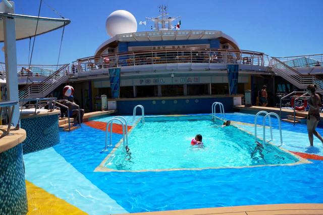 Jewel-of-the-seas-piscina