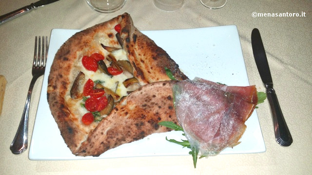 Pizzeria-La-Lanternina-Acerra-Pizza-Cono