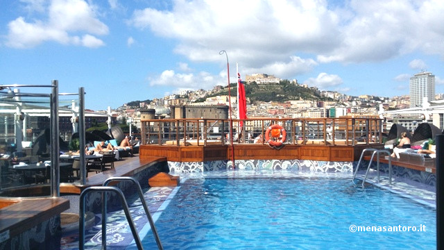 queen-victoria-piscina-cunard